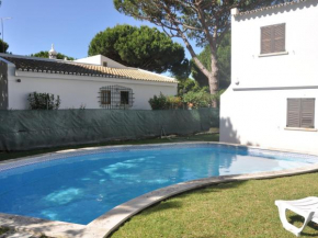 Lovely villa in Vilamoura with private pool